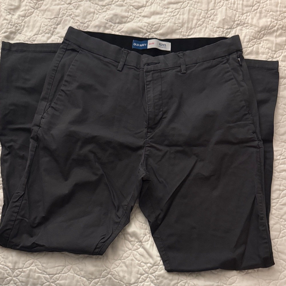 Old Navy Men's Dark Gray Chinos